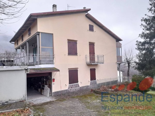 casa indipendente in vendita a Camugnano in zona Baigno