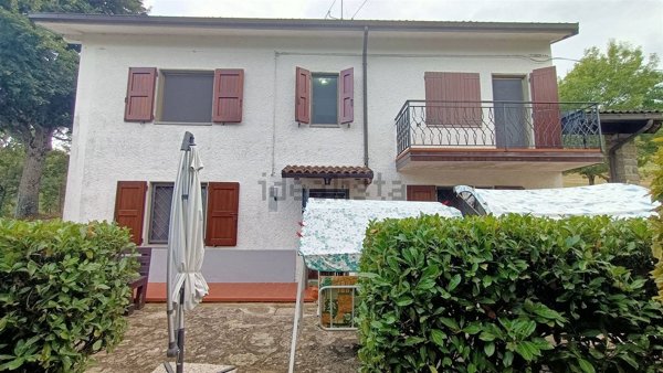 casa indipendente in vendita a Camugnano in zona Baigno