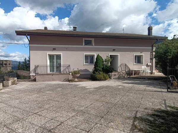 casa indipendente in vendita a Camugnano in zona Mogne
