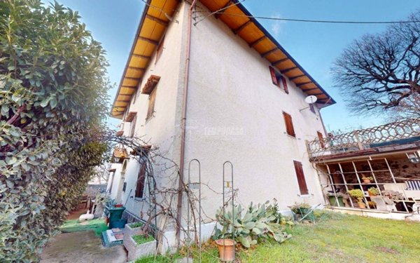 appartamento in vendita a Camugnano in zona Carpineta