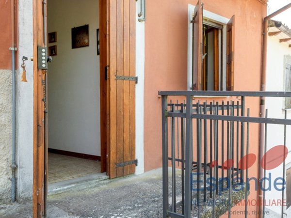 casa indipendente in vendita a Camugnano