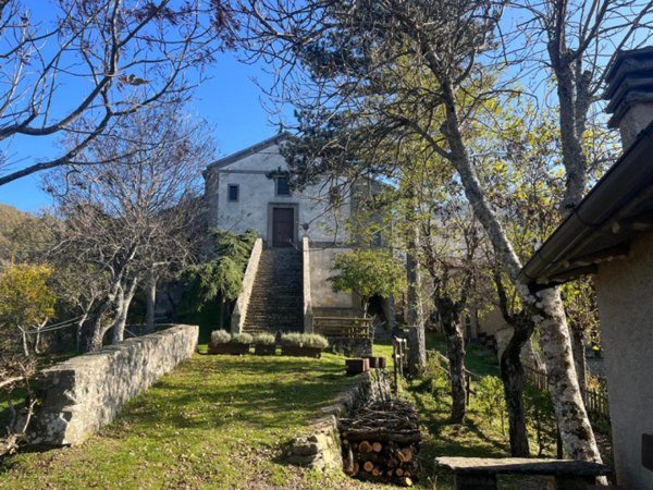 casa indipendente in vendita a Camugnano in zona Stagno
