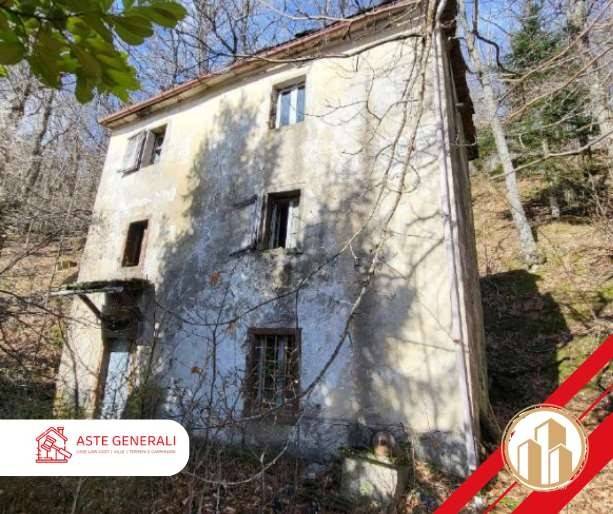 casa indipendente in vendita a Camugnano in zona Stagno