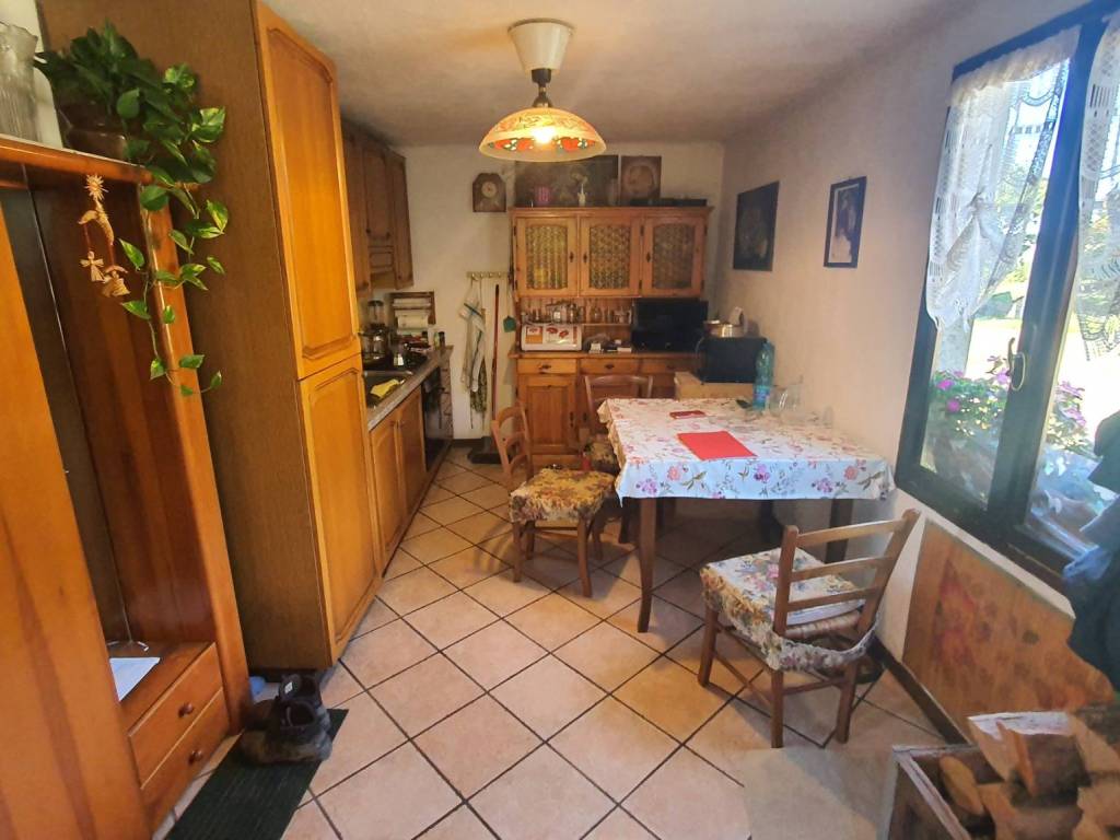 casa indipendente in vendita a Camugnano