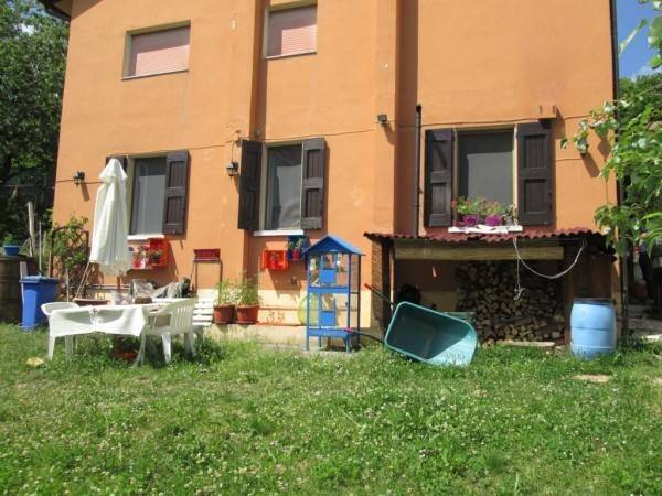 appartamento in vendita a Camugnano in zona Burzanella