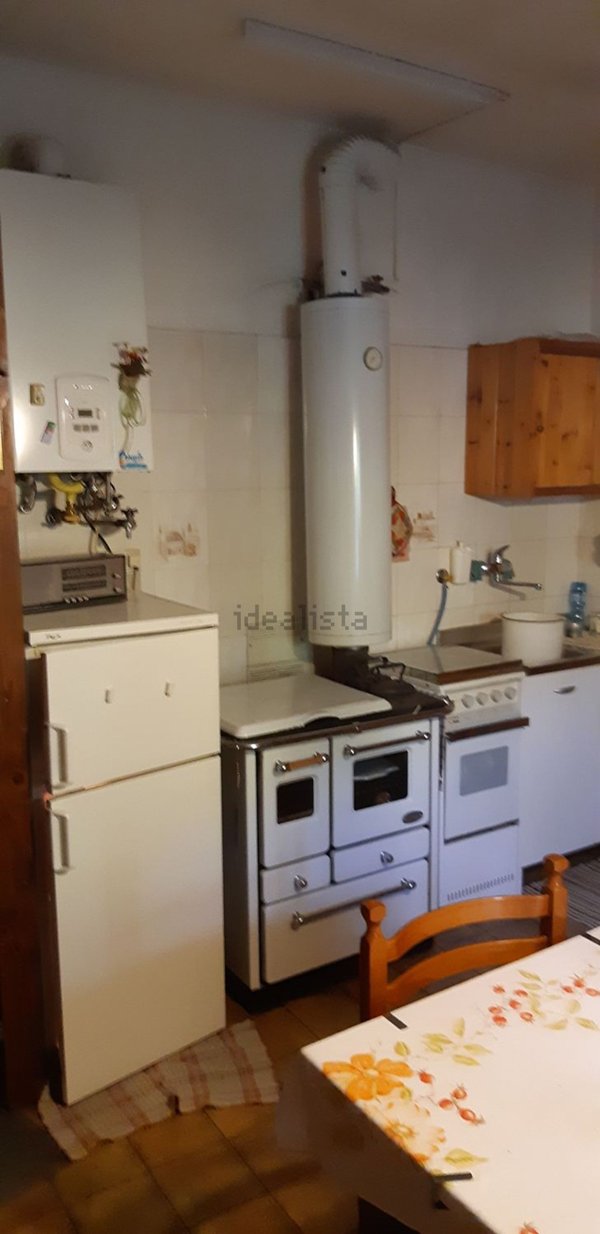 appartamento in vendita a Camugnano in zona Burzanella