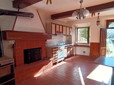 casa indipendente in vendita a Camugnano