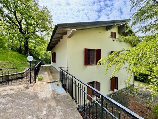 casa indipendente in vendita a Camugnano in zona Bargi