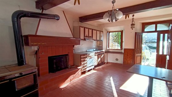 casa indipendente in vendita a Camugnano