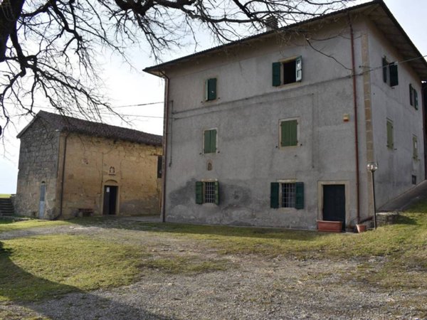 casa indipendente in vendita a Camugnano in zona Verzuno