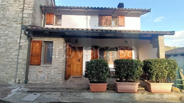 casa indipendente in vendita a Camugnano in zona Trasserra