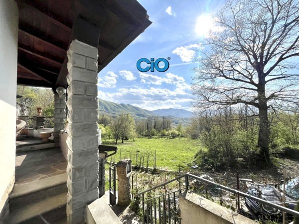 casa indipendente in vendita a Camugnano in zona Baigno