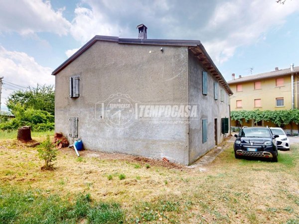 appartamento in vendita a Camugnano in zona Guzzano
