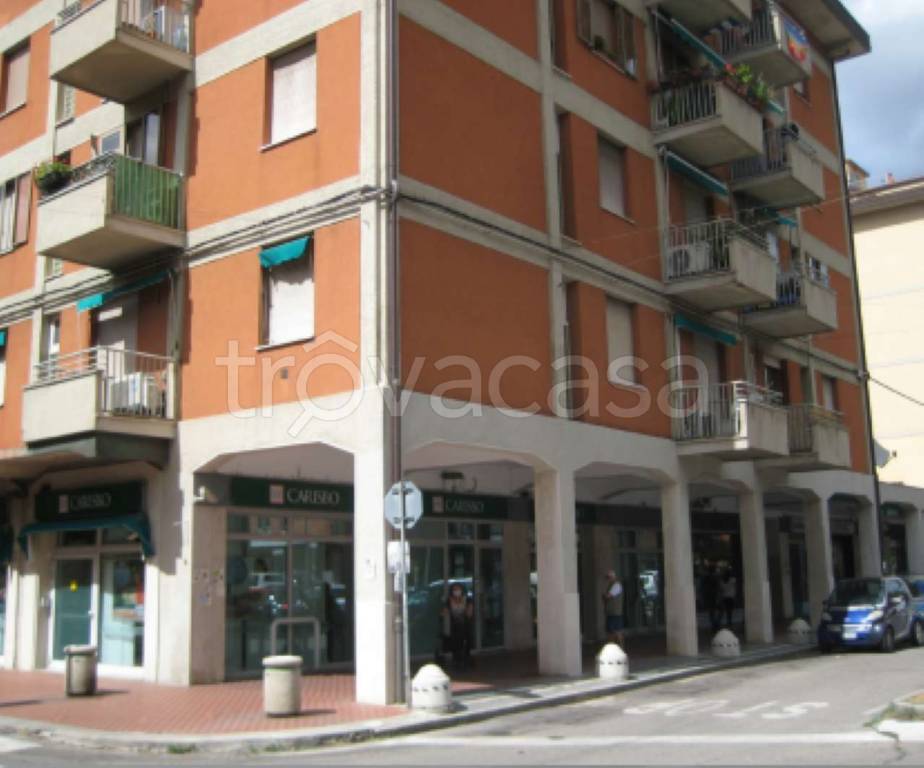 negozio in vendita a Casalecchio di Reno