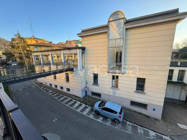 negozio in vendita a Casalecchio di Reno