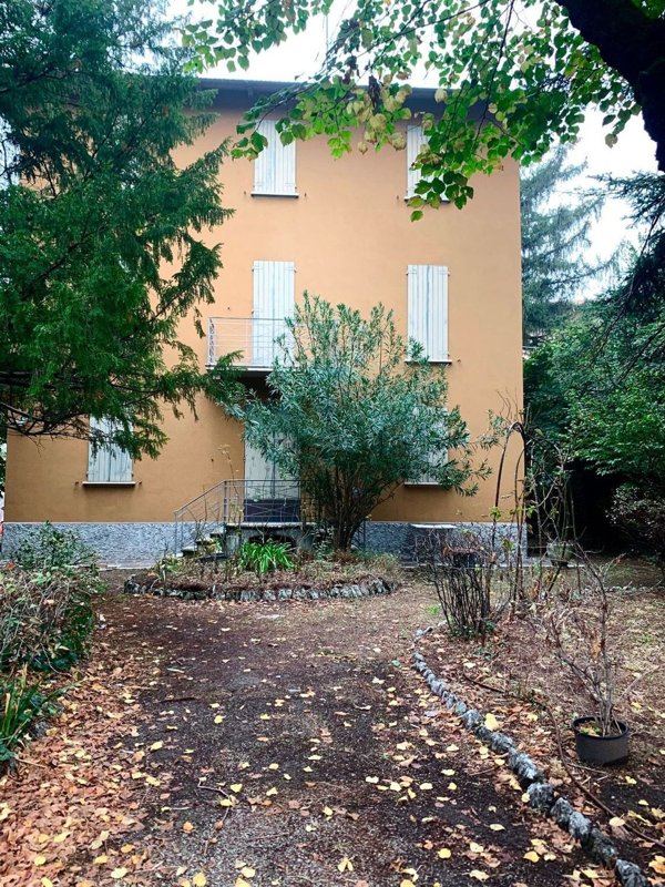 casa indipendente in vendita a Casalecchio di Reno