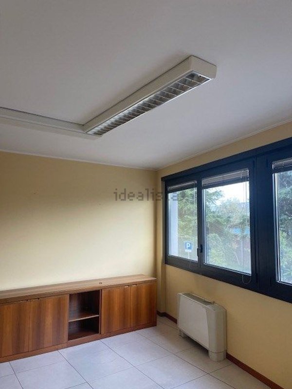 ufficio in vendita a Casalecchio di Reno