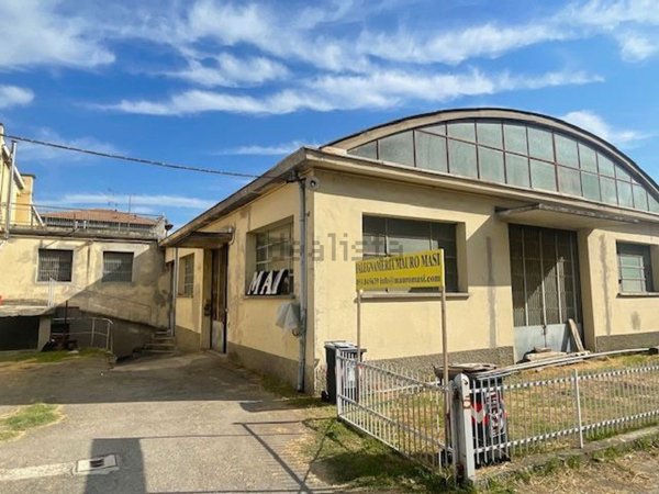 capannone in vendita a Casalecchio di Reno
