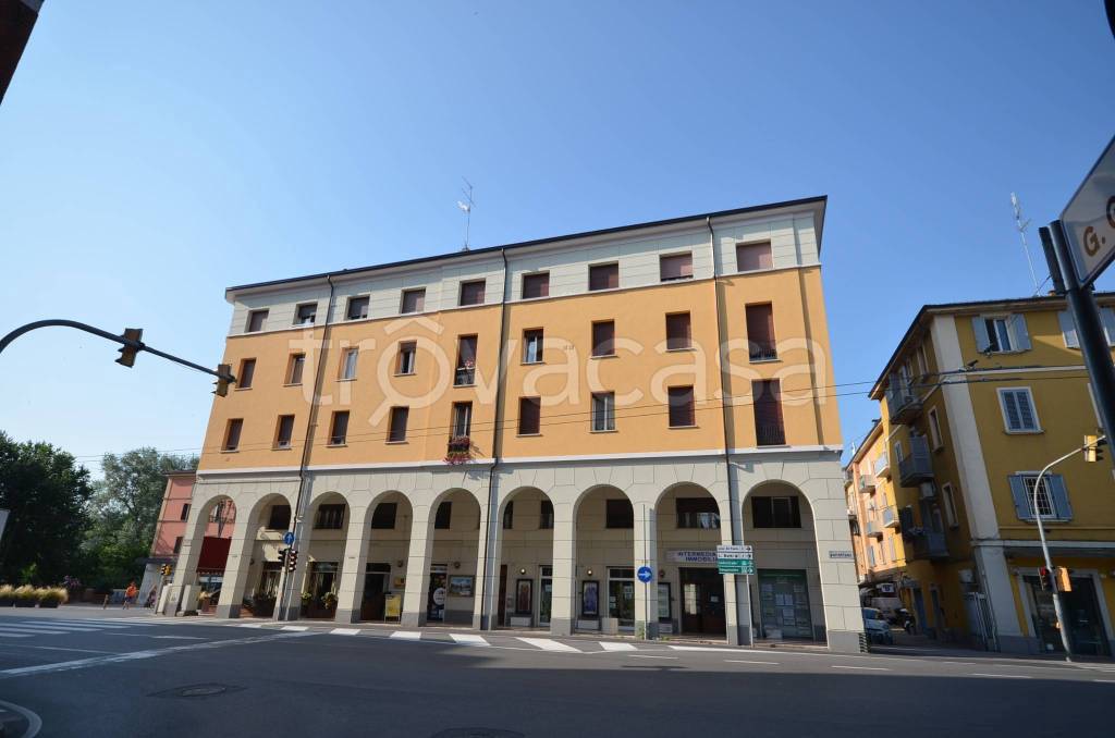 appartamento in vendita a Casalecchio di Reno in zona Garibaldi/La Mutua
