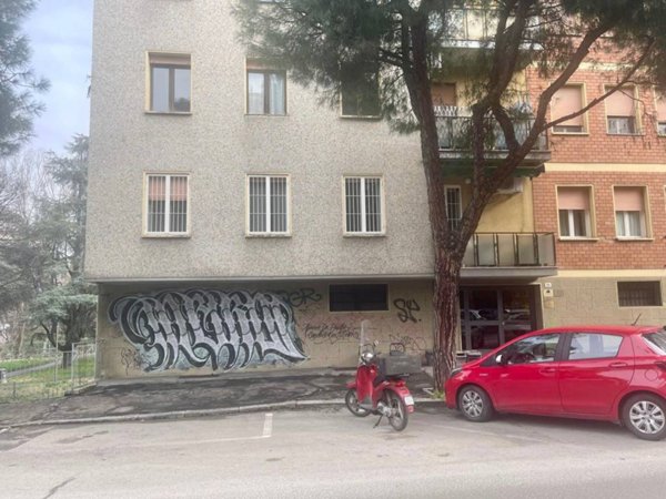 ufficio in vendita a Casalecchio di Reno in zona Garibaldi/La Mutua