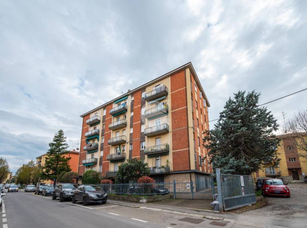 appartamento in vendita a Casalecchio di Reno