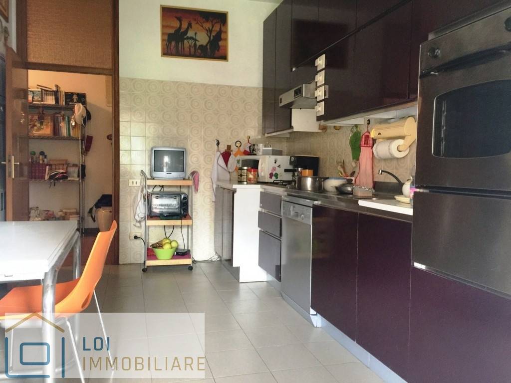 appartamento in vendita a Casalecchio di Reno in zona Garibaldi/La Mutua