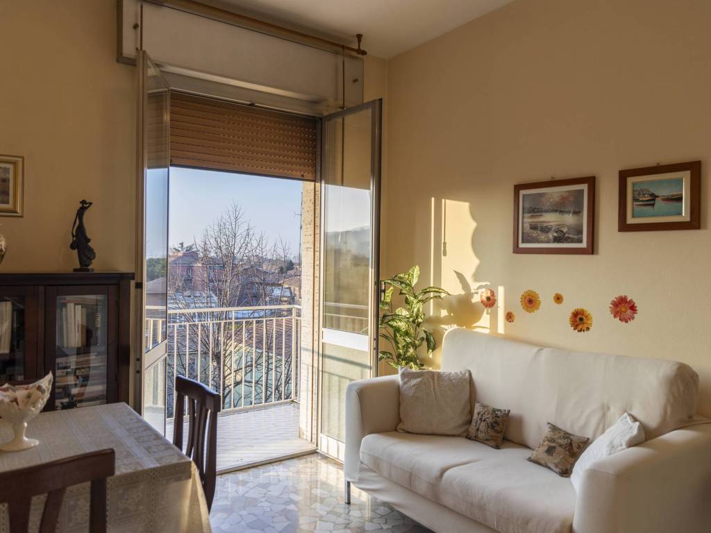 appartamento in vendita a Casalecchio di Reno in zona Garibaldi/La Mutua