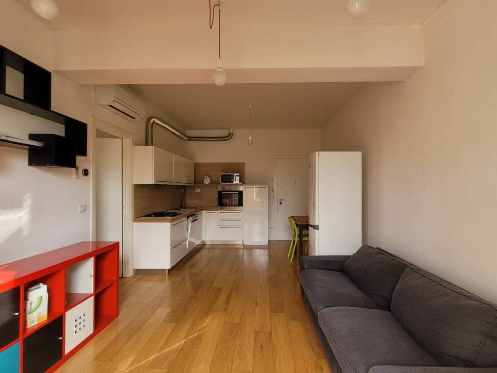 appartamento in vendita a Casalecchio di Reno in zona Garibaldi/La Mutua