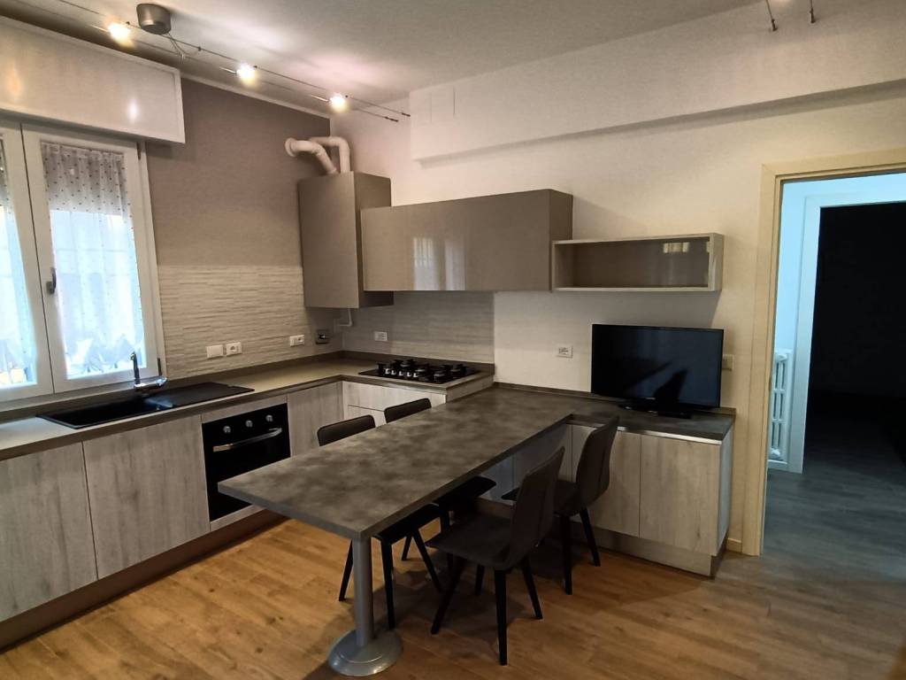 appartamento in vendita a Casalecchio di Reno in zona Garibaldi/La Mutua