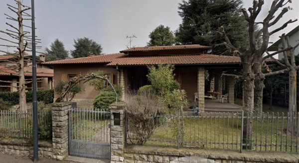 negozio in vendita a Casalecchio di Reno