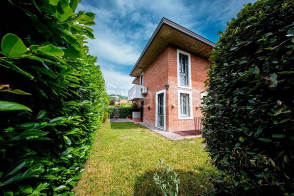 casa indipendente in vendita a Casalecchio di Reno
