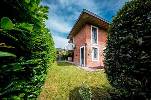 casa indipendente in vendita a Casalecchio di Reno