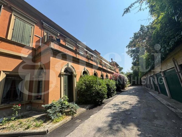 appartamento in vendita a Casalecchio di Reno