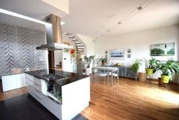 casa indipendente in vendita a Casalecchio di Reno