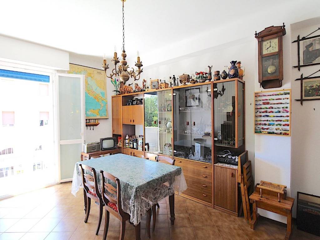 appartamento in vendita a Casalecchio di Reno in zona Garibaldi/La Mutua