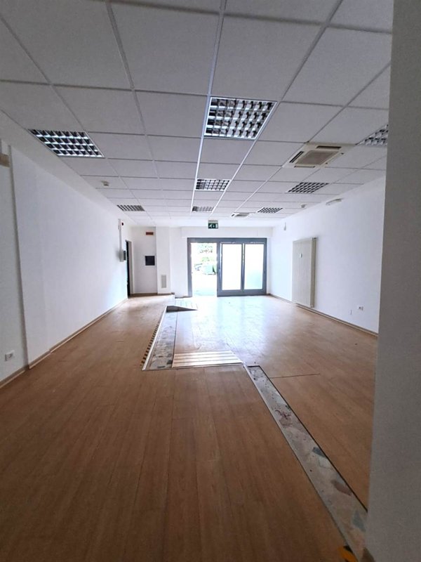 ufficio in vendita a Casalecchio di Reno in zona Croce