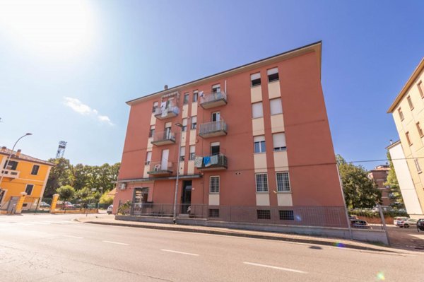 appartamento in vendita a Casalecchio di Reno in zona Garibaldi/La Mutua