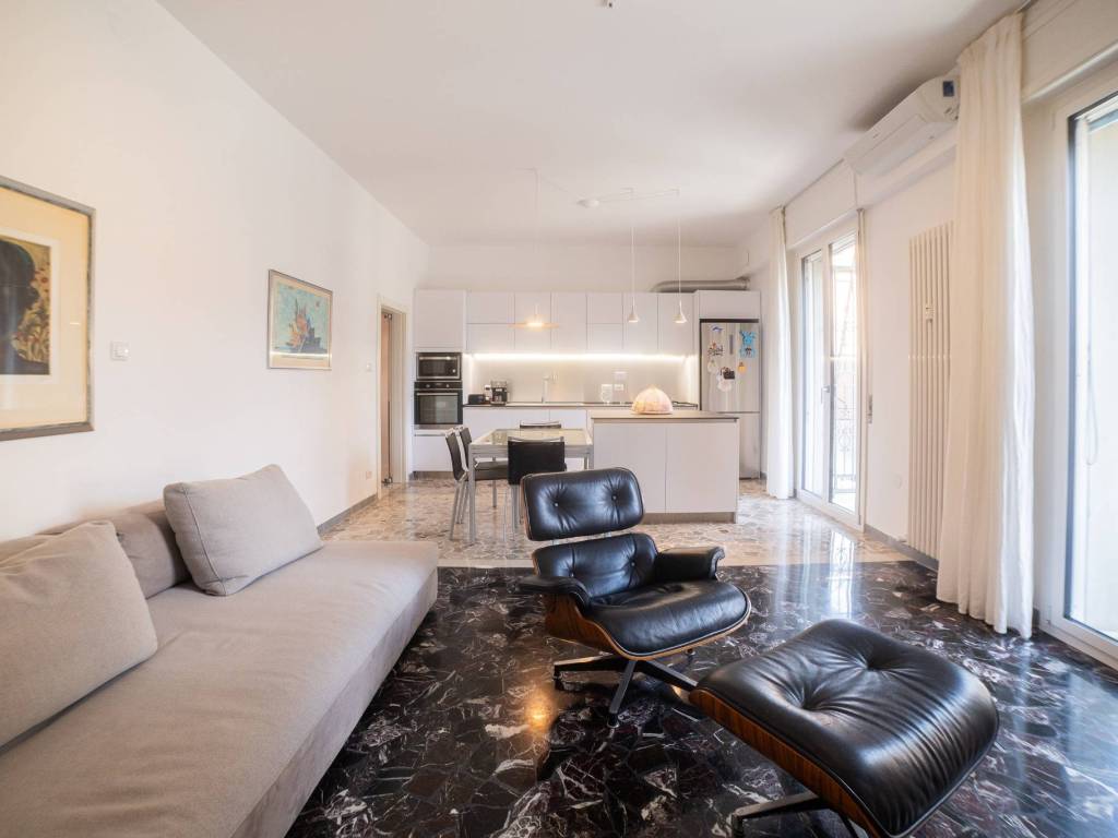 appartamento in vendita a Casalecchio di Reno in zona Garibaldi/La Mutua