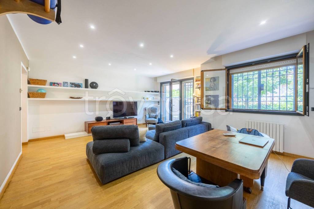 casa indipendente in vendita a Casalecchio di Reno