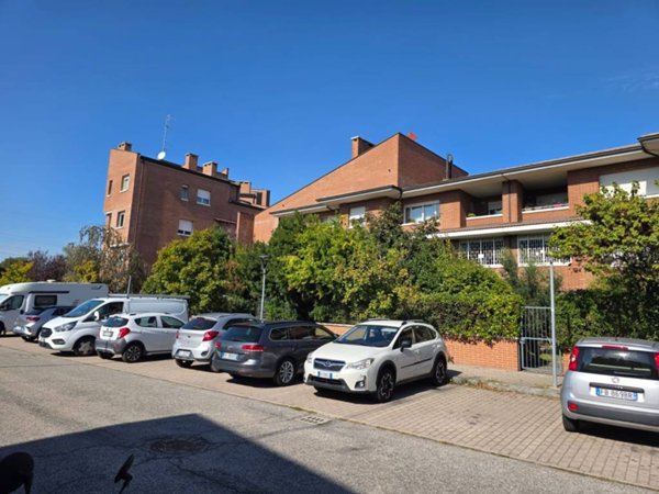 appartamento in vendita a Casalecchio di Reno in zona Garibaldi/La Mutua