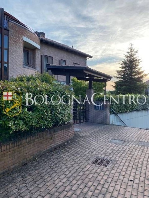 appartamento in vendita a Casalecchio di Reno in zona Ceretolo