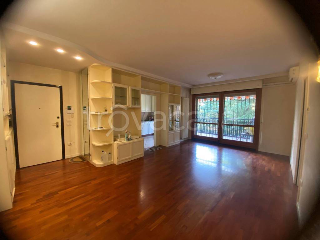 appartamento in vendita a Casalecchio di Reno