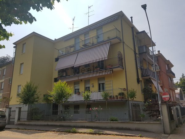appartamento in vendita a Casalecchio di Reno in zona Garibaldi/La Mutua