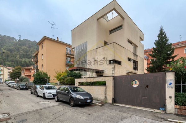 appartamento in vendita a Casalecchio di Reno in zona Croce