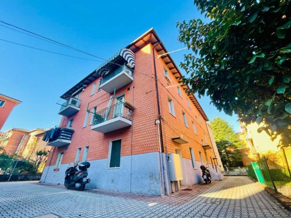 appartamento in vendita a Casalecchio di Reno in zona Garibaldi/La Mutua