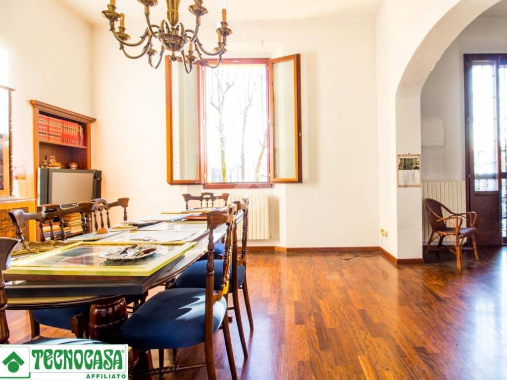 appartamento in vendita a Casalecchio di Reno in zona Garibaldi/La Mutua