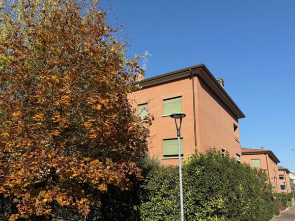 appartamento in vendita a Casalecchio di Reno in zona Garibaldi/La Mutua