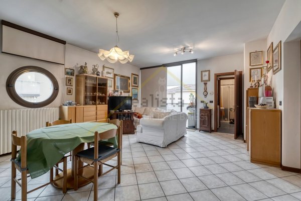 appartamento in vendita a Casalecchio di Reno in zona Croce