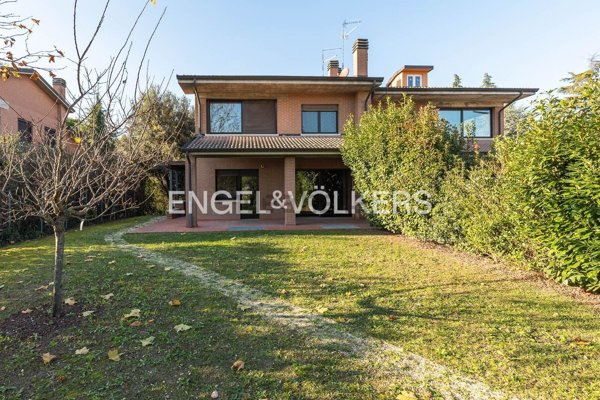 casa indipendente in vendita a Casalecchio di Reno