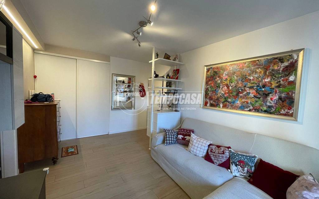 appartamento in vendita a Casalecchio di Reno in zona Garibaldi/La Mutua